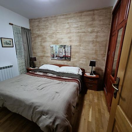 Villa Diana Apartments Skopje Zimmer foto